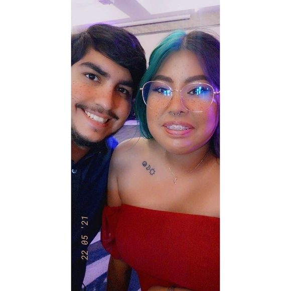 Meet your Posher, Amber - Picture 1 of 1